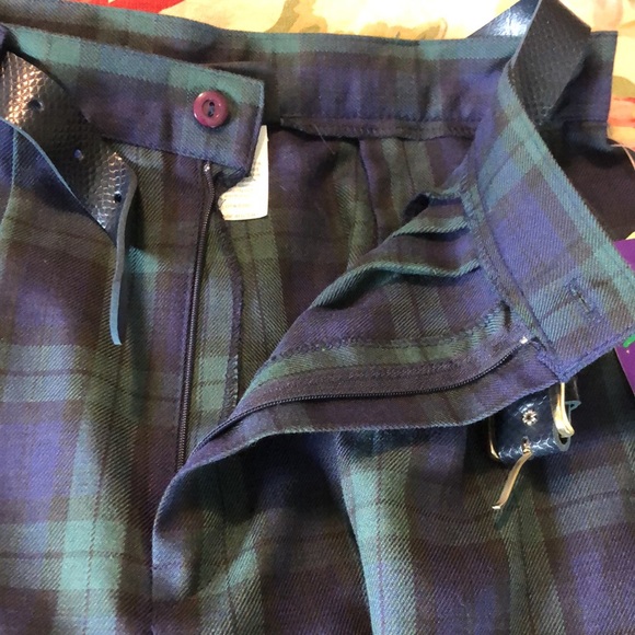 VINTAGE ‘92 Tofay Pleated Bermuda Plaid DeadStock - Picture 10 of 14